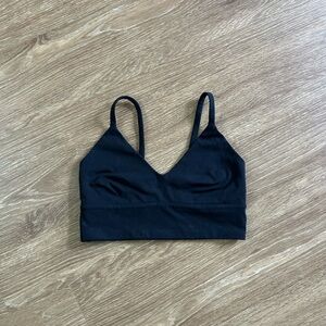 Focuser Scoop-Neck Bra Nulu Light Support, A/B Cup